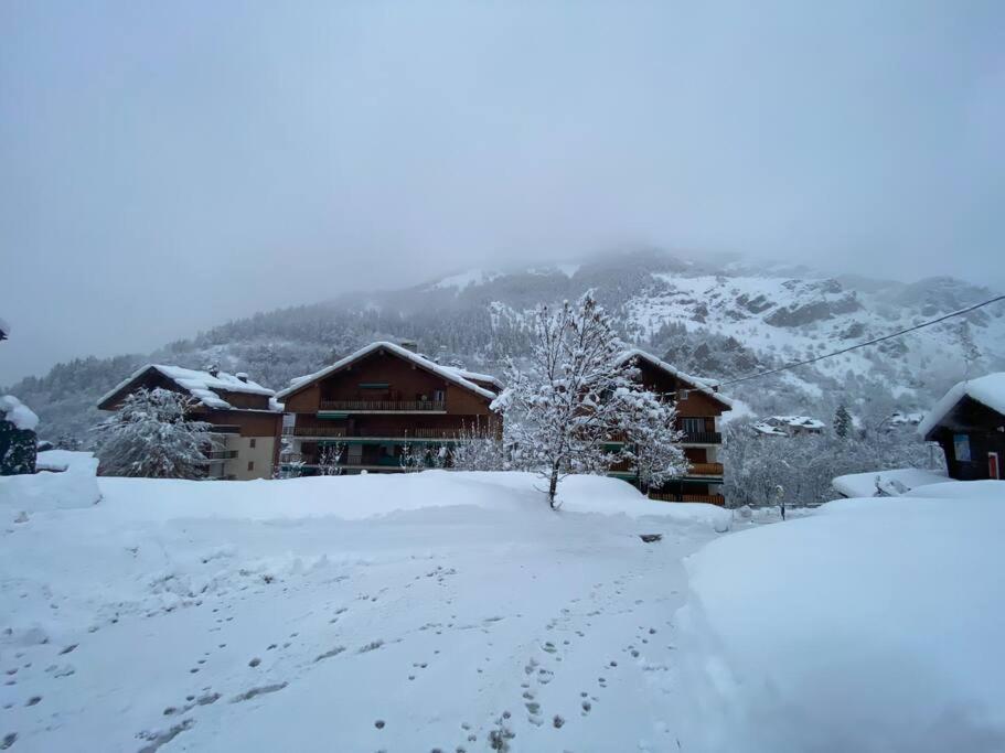 Little Canadian Lodge, Limone Limone Piemonte Dış mekan fotoğraf